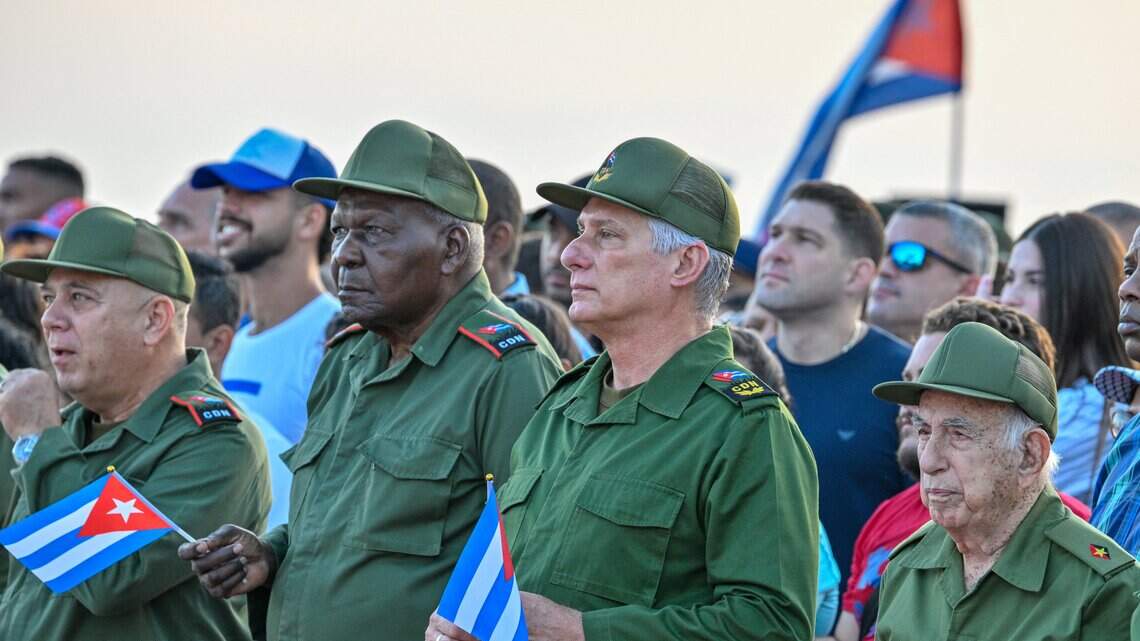 Díaz-Canel insiste en que EEUU 'recurre a la mentira' para una posible agresión a Cuba