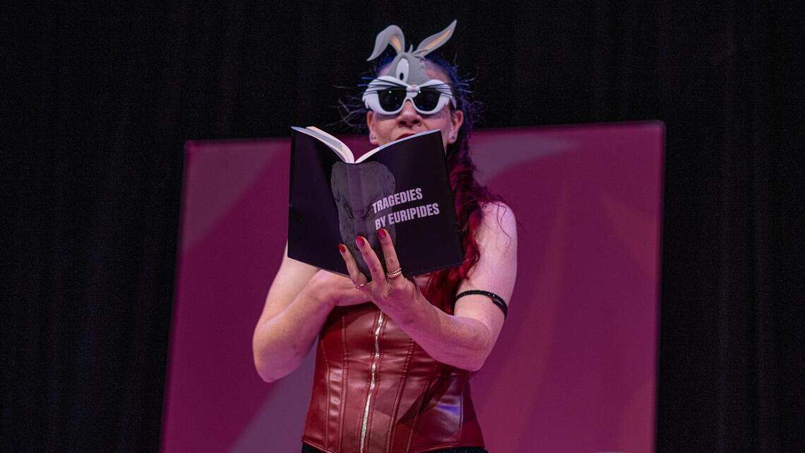Una ‘Kassandra’ inolvidable en inglés chapurreado