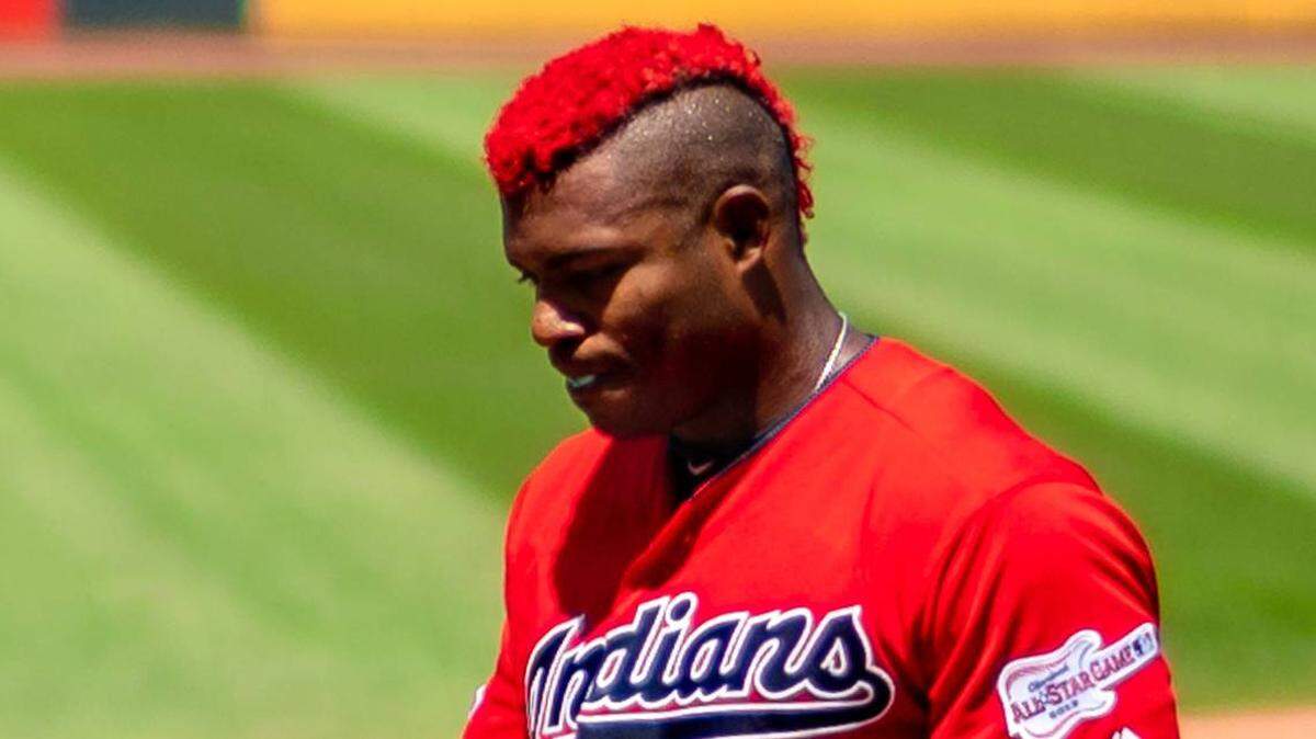 Yasiel Puig se va a Corea. El jardinero cubano llegó a un acuerdo con los Kiwoom Heroes por $1 millón y una temporada, y se reportara a la liga de esa nación asiática el 1 de febrero.