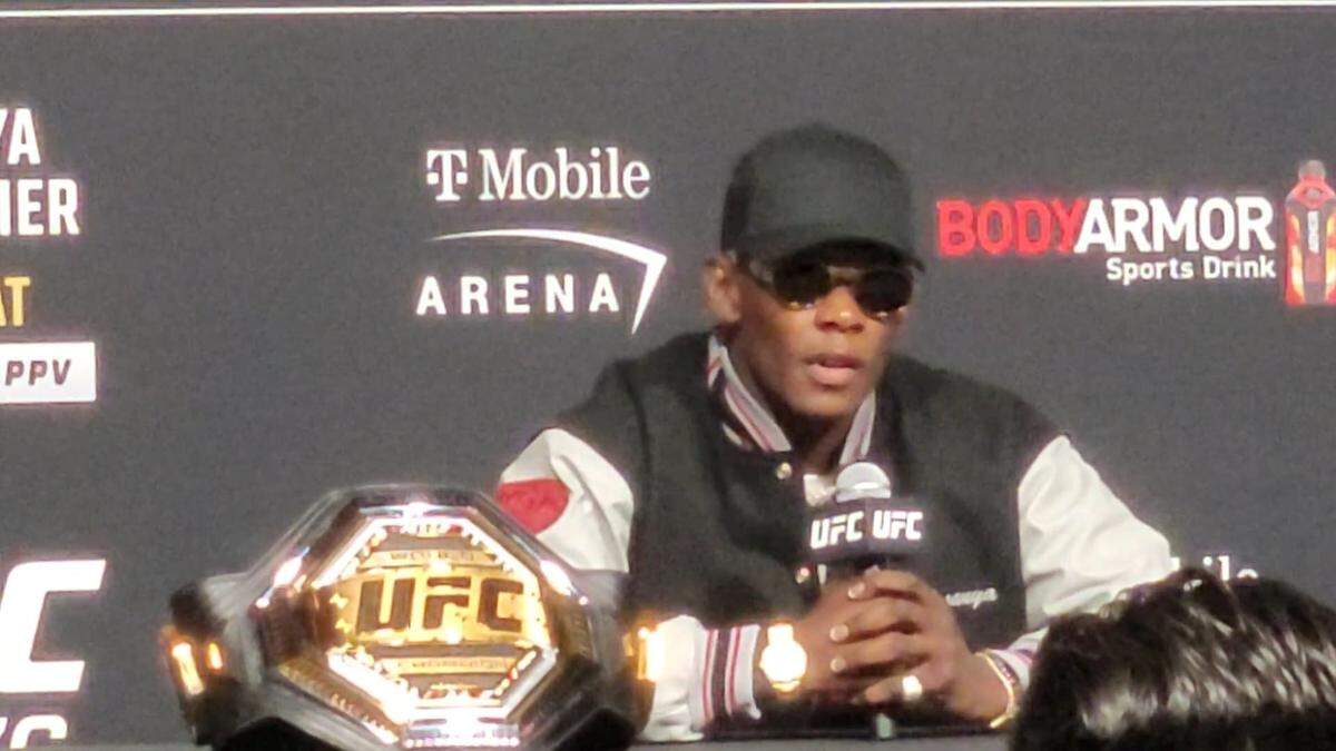 Israel Adesanya, de 32 años, se enfrenta a Jared Cannonier (15-5 MMA, 8-5 UFC) en el evento principal de la UFC 276, el sábado en la&nbsp; T-Mobile Arena de Las Vegas. 