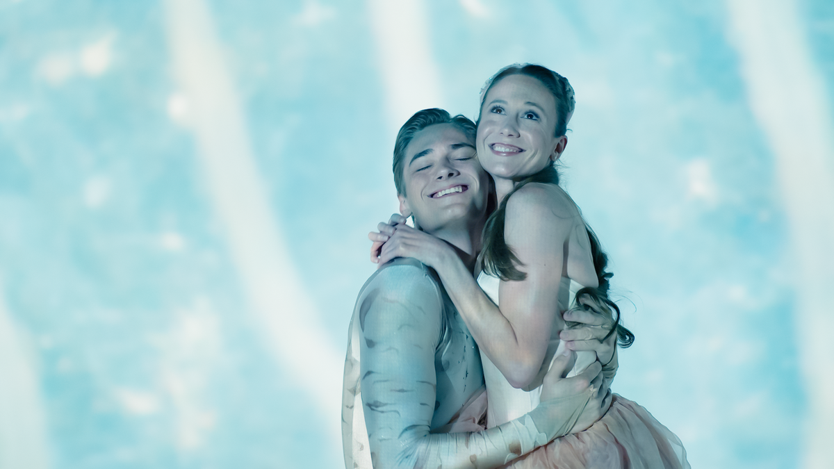 Los bailarines de Miami City Ballet, Cameron Catazaro y Nicole Stalker, en “A Midsummer Night’s Dream”, de George Balanchine.