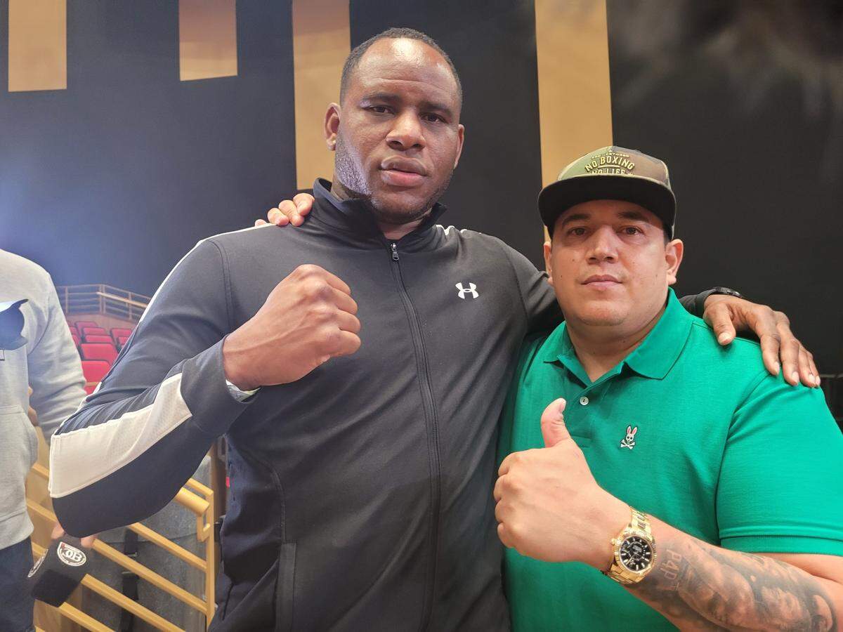 Eddy Reynoso está convencido de que Frank Sánchez será el primer campeón pesado cubano en el boxeo profesional.