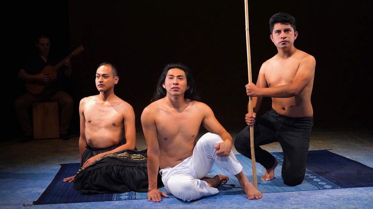 Makuyeika Colectivo Teatral revive el pasado indígena mexicano.