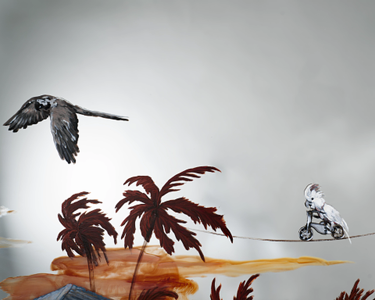 'Pinky the Parrot', una cacatúa que solía actuar en Parrot Jungle, hace una aparición en la pintura de Rachel Feinstein “Panorama de Miami”. La pintura de 30 pies fue encargada por The Bass Museum of Art en Miami Beach. 