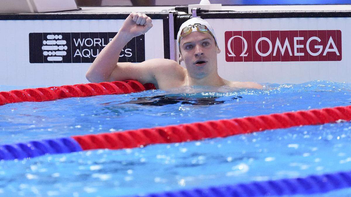 El nadador francés Leon Marchand pulverizó la antigua marca del estadounidense Ryan Lochte en los 200 metros estilos (1 minuto 54 segundos 00) que databa de 2011, con un crono supersónico de 1 minuto 52 segundos 69 centésimas.