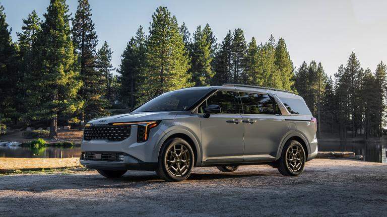 Kia Carnival híbrido del 2026, el vehículo multiuso