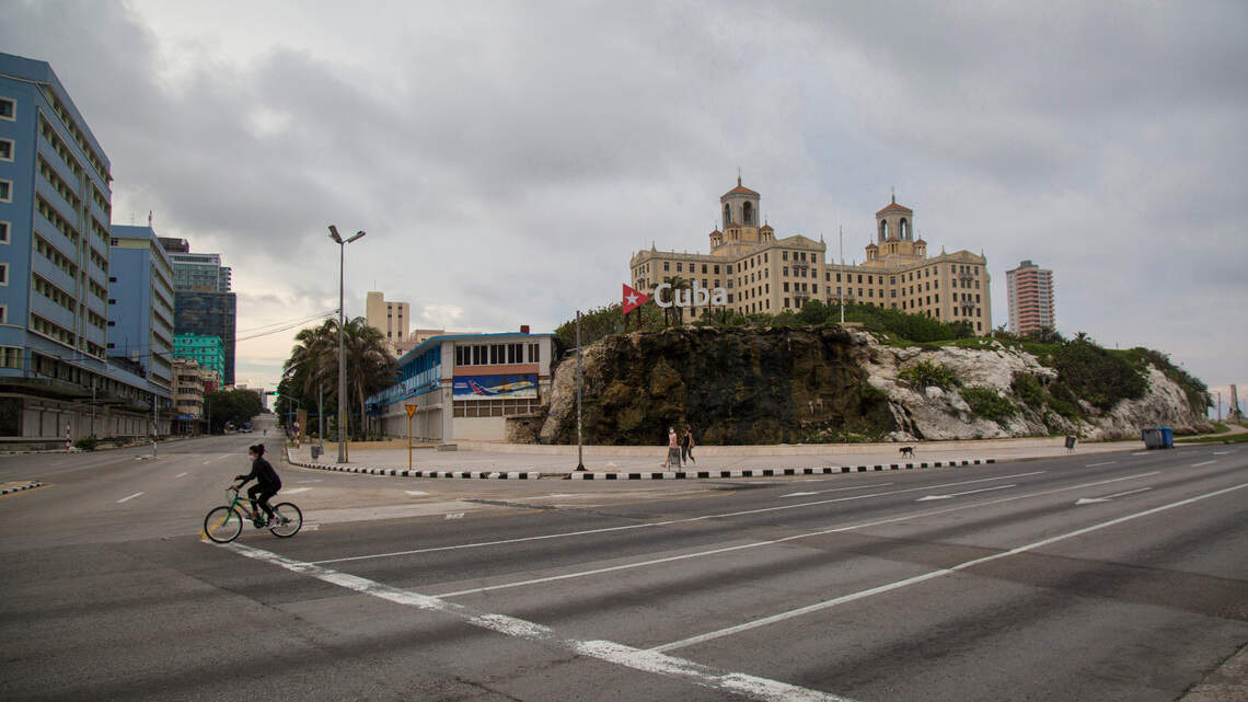 No more rum or tobacco, nor hotel stays. Trump imposes new sanctions on Cuba