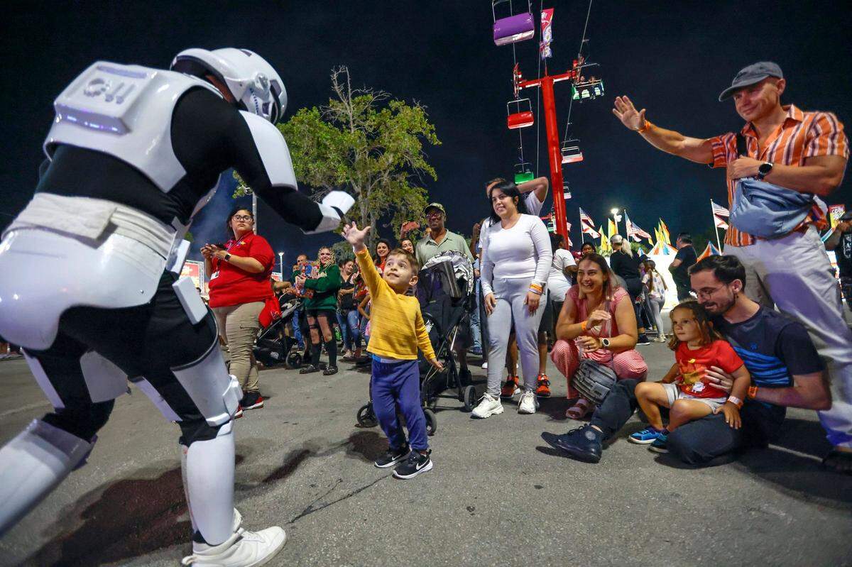 Miami-Dade County Youth Fair & Exposition regresa a Tamiami Park para 21 días de diversión para toda la familia.