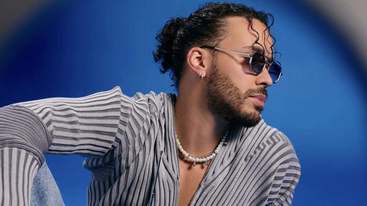 El cantante Prince Royce da un paseo por la historia de la música pop en inglés.