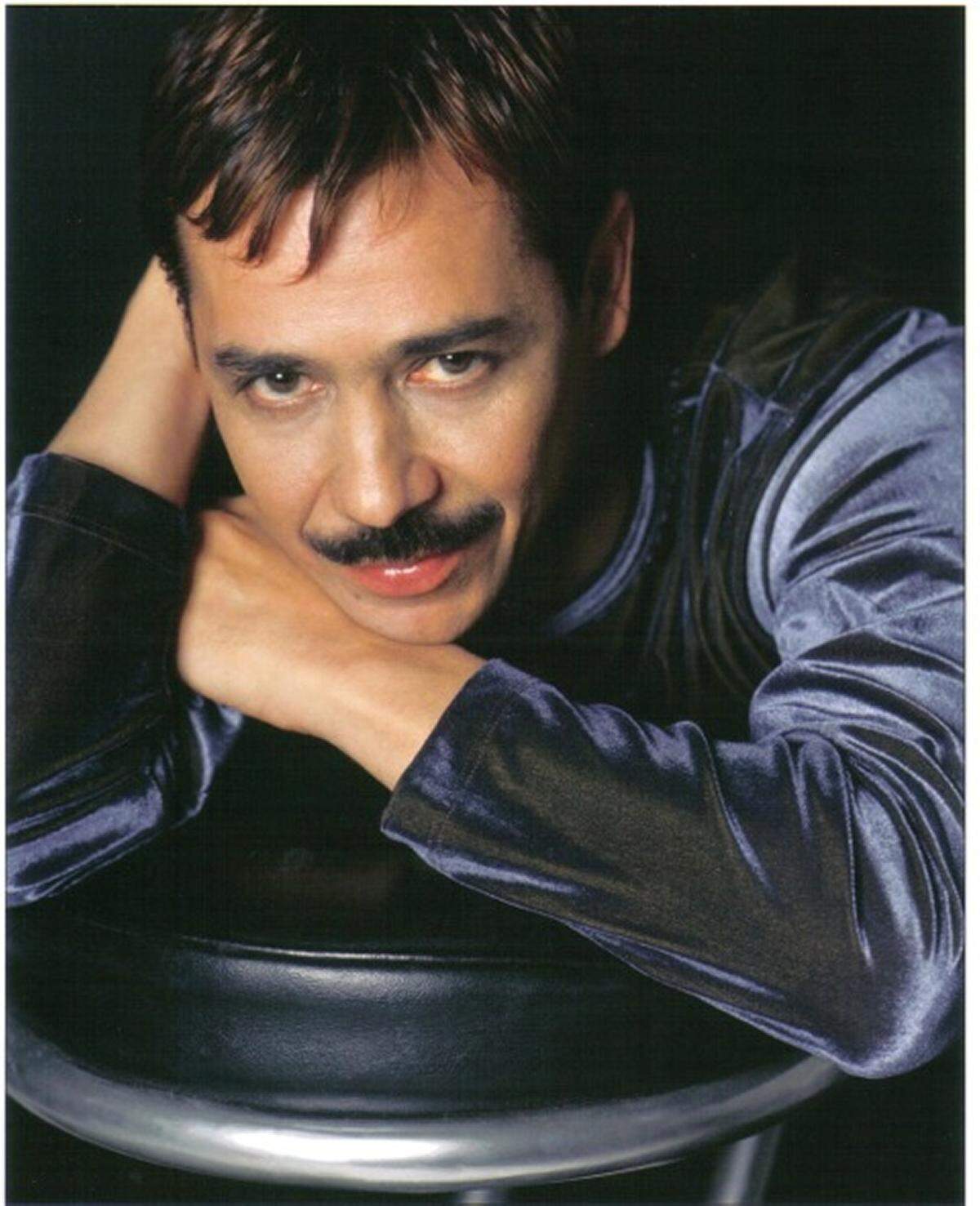 Eddie Santiago, Rey Ruiz y otros salseros se presentarán el  domingo 24, a las 8 p.m. en el  James L. Knight Center.