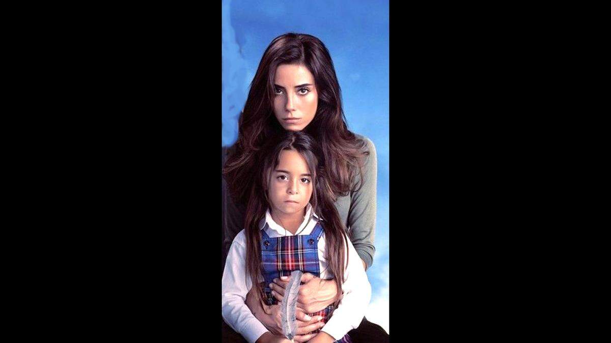 Beren Gökyıldız y Cansu Dere