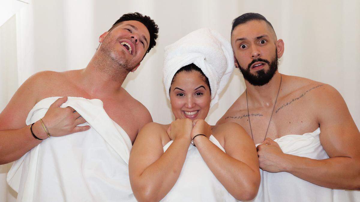 Elenco de “Roommates” (desde la izq.): Christian Santiago, Silenia Ponjuán y Alejandro Silva.