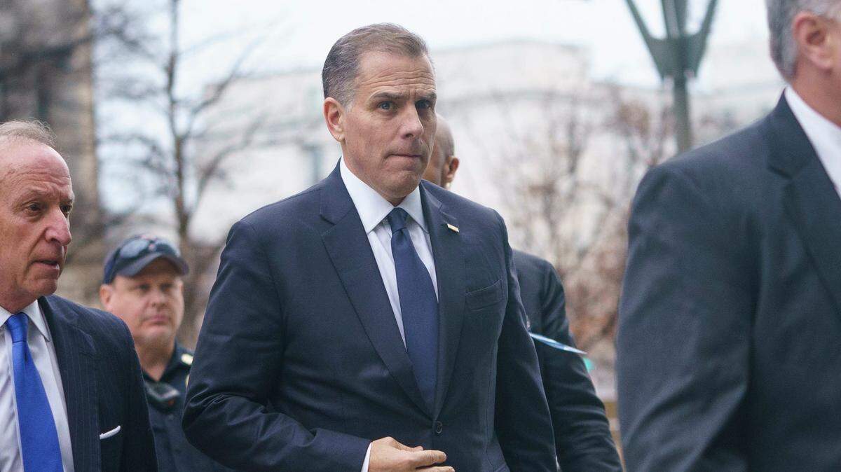 Hunter Biden llega para rendir declaración ante un panel de la Cámara de Representantes como parte de una investigación de juicio político liderada por los republicanos contra su padre, el presidente Joe Biden, el 28 de febrero de 2024.