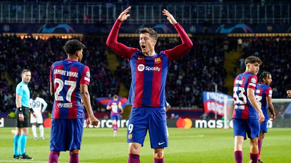 Robert Lewandowski celebra tras anotar un gol para Barcelona ante Napoli, en el partido de vuelta de octavos de final de la Liga de Campeones, celebrado el 12 de marzo de 2024 en Barcelona.