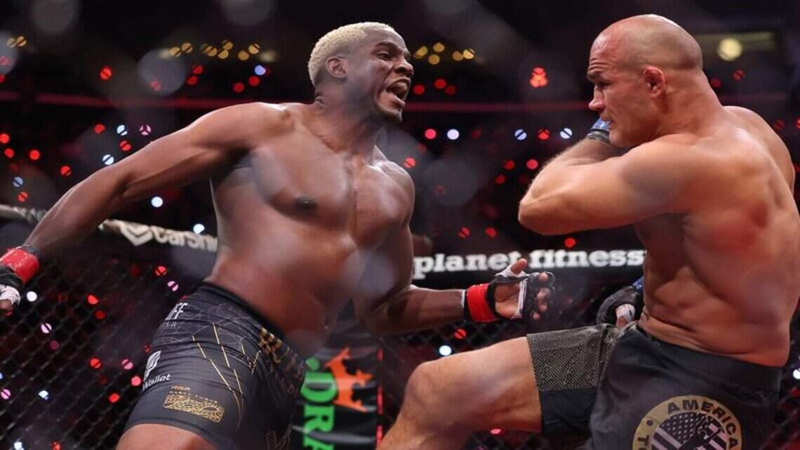 Destructor cubano fulmina a leyenda de las MMA y reta con fuerza a Francis Ngannou en Netflix