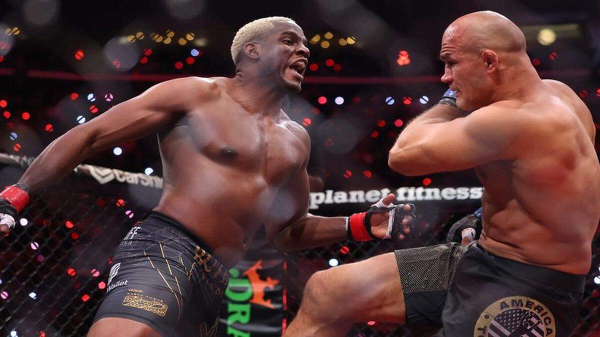 El gigante cubano Robelis Despagine destrozó al excampeón brasileño en la primera pelea de MMA transmitida por Netflix y luego lanzó un reto directo a Francis Ngannou