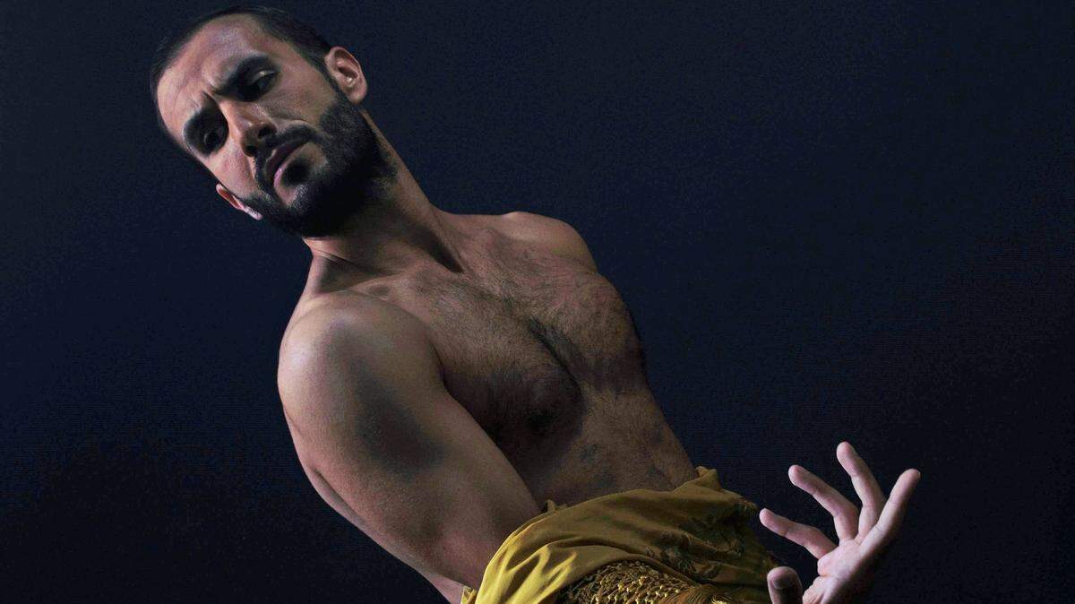 El bailaor malagueño Rafael Ramírez en “Lo Preciso”, que FUNDarte presentará el 2 y 3 de noviembre en el Mid.Stage del Miami-Dade County Auditorium.
