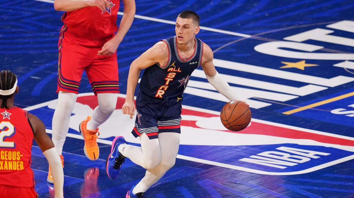 El jugador del Heat Tyler Herro conduce el balón en el Juego de las Estrellas, celebrado el 16 de febrero de 2025 en San Francisco.