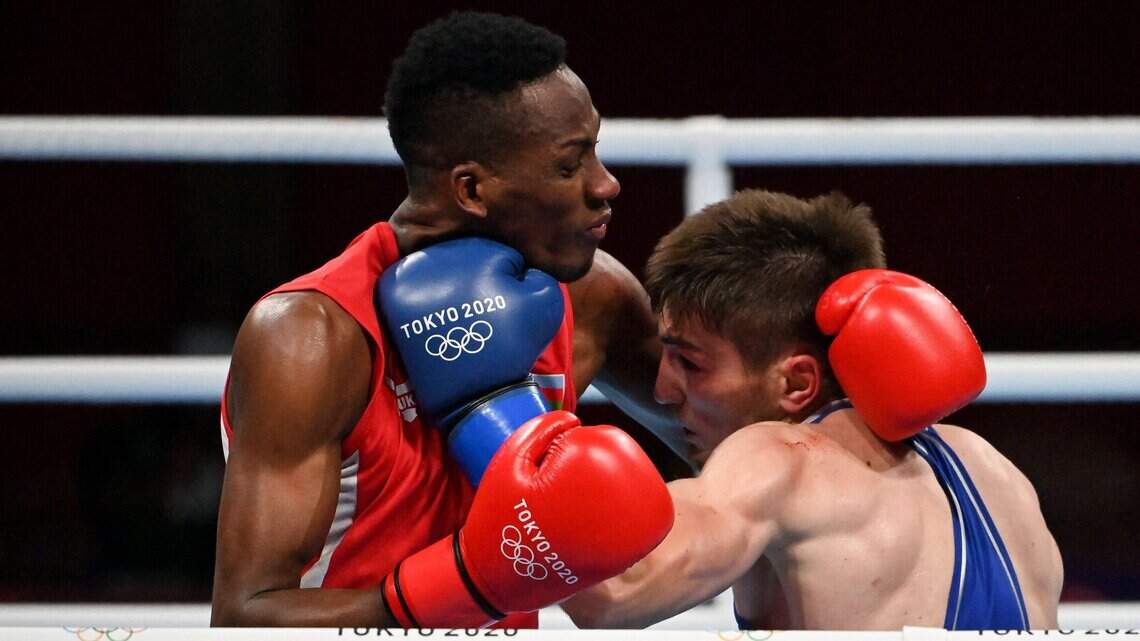 Este boxeador cubano ganó plata con Azerbaiyán en Río. Ahora cayó en debut en Tokio