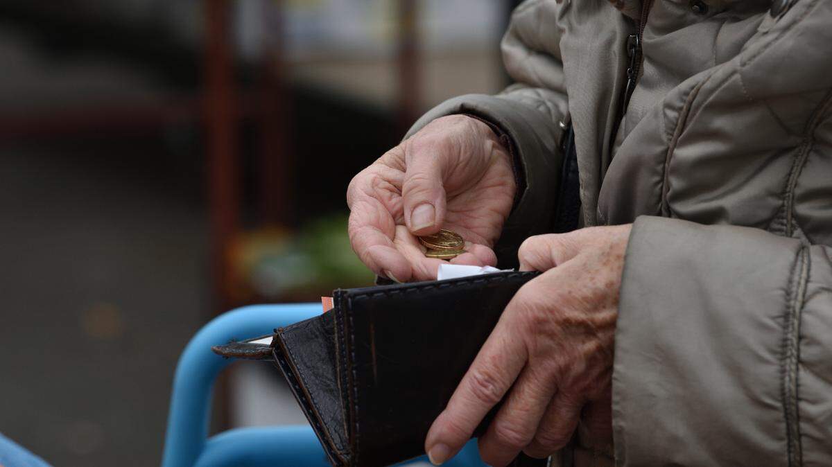 Beneficiarios de la ayuda suplementaria (SSI) recibirán por adelantado el aumento por COLA para el 2025, que incluye $48 más al mes, justo antes del fin de año.