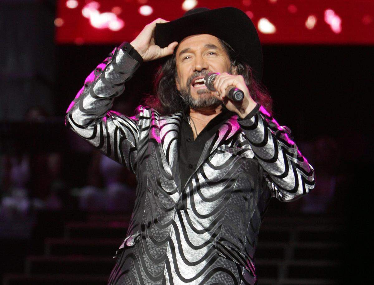 Marco Antonio Solís.