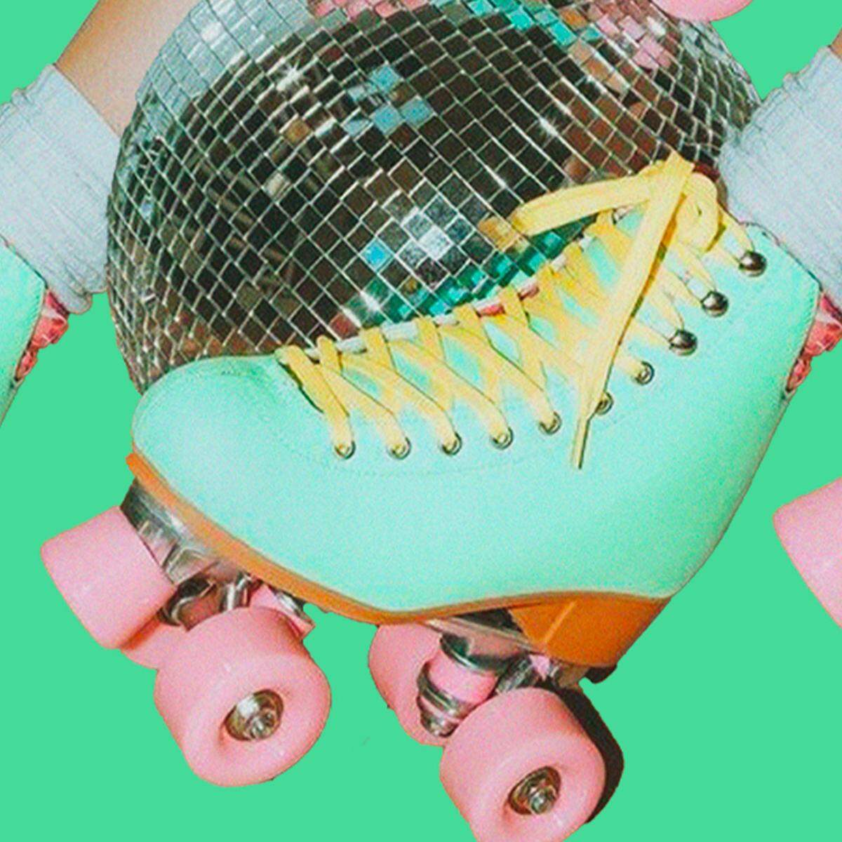 Discoteca de patinaje sobre ruedas de Acción de Gracias en Miami Beach Bandshell.