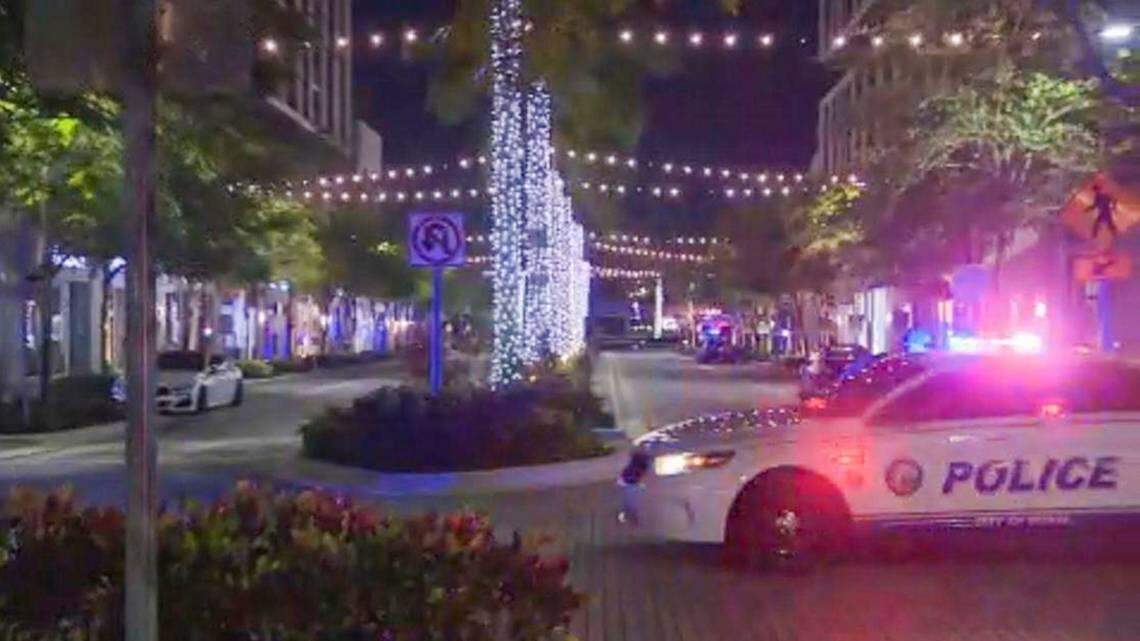 Se desata tiroteo en bar del popular centro comercial CityPlace, de Doral el sábado, 6 de abril de 2024. Muere baleado guardia de seguridad y seis personas salen heridas.