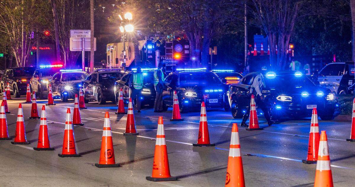 Un control de alcoholemia en Fifth Street durante las vacaciones de primavera en Miami Beach el viernes 21 de marzo de 2025. Pedro Portal pportal@miamiherald.com