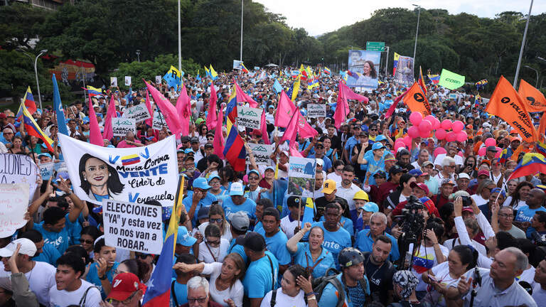 Pongan la fecha, nosotros los votos: miles marchan en Venezuela para pedir retorno de María Corina Machado