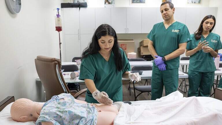 Solidaridad sin Fronteras ofrece cursos en especialidades técnicas de la salud en Hialeah