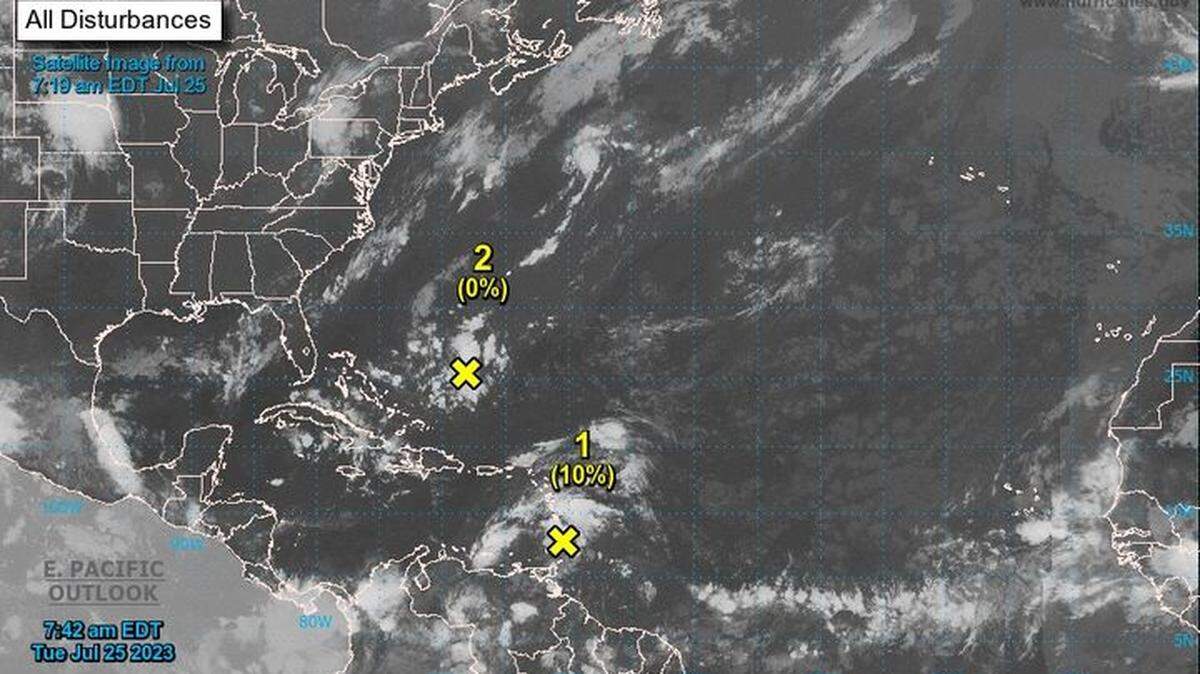 El NHC vigila dos sistemas tropicales en el Atlántico.