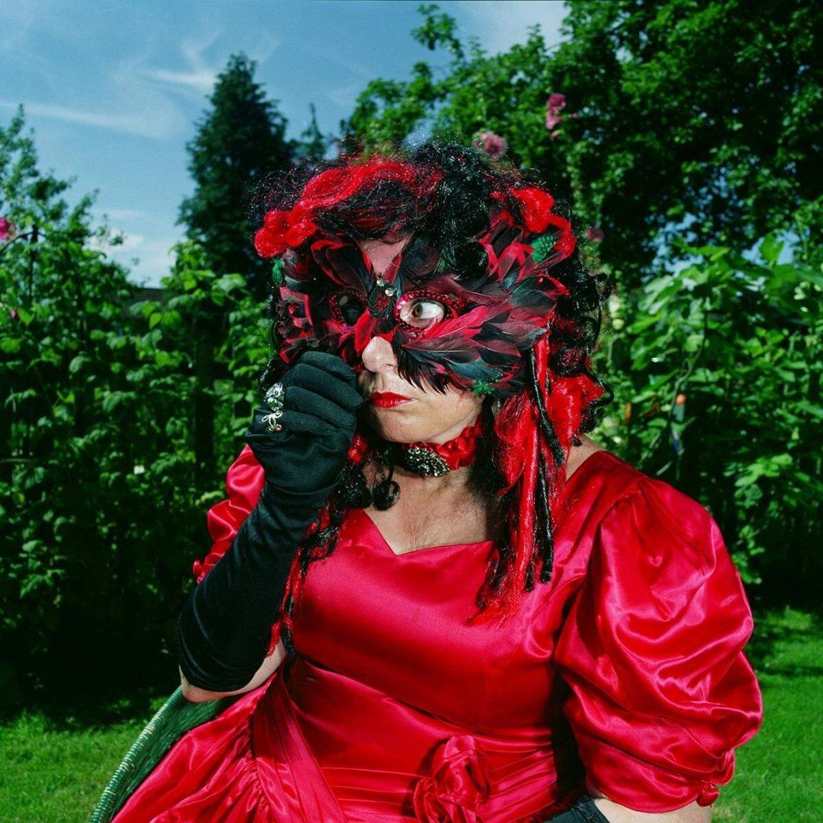 ‘Linda in the Green Garden’, 2011, de Anna Fox.&nbsp;En el panel ‘Fotografía y feminismos’, Pérez Art Museum Miami (PAMM), el 18 y 19 de noviembre.