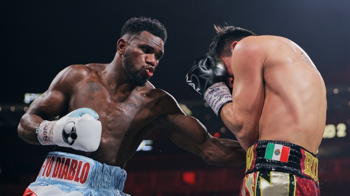 El prospecto cubano Yoenli Feliciano (izq.) se enfrenta a su mayor reto profesional ante Kyrone Davis en la cartelera de PBC por Prime Video desde el Mandalay Bay de Las Vegas.