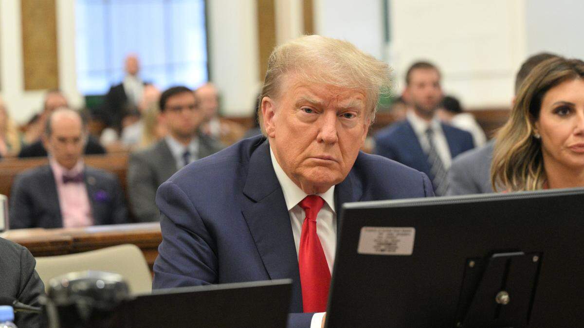 El expresidente Donadl Trump asiste al segundo día de su juicio civil por acusaciones de fraude, el martes 3 de octubre de 2023, en Nueva York.