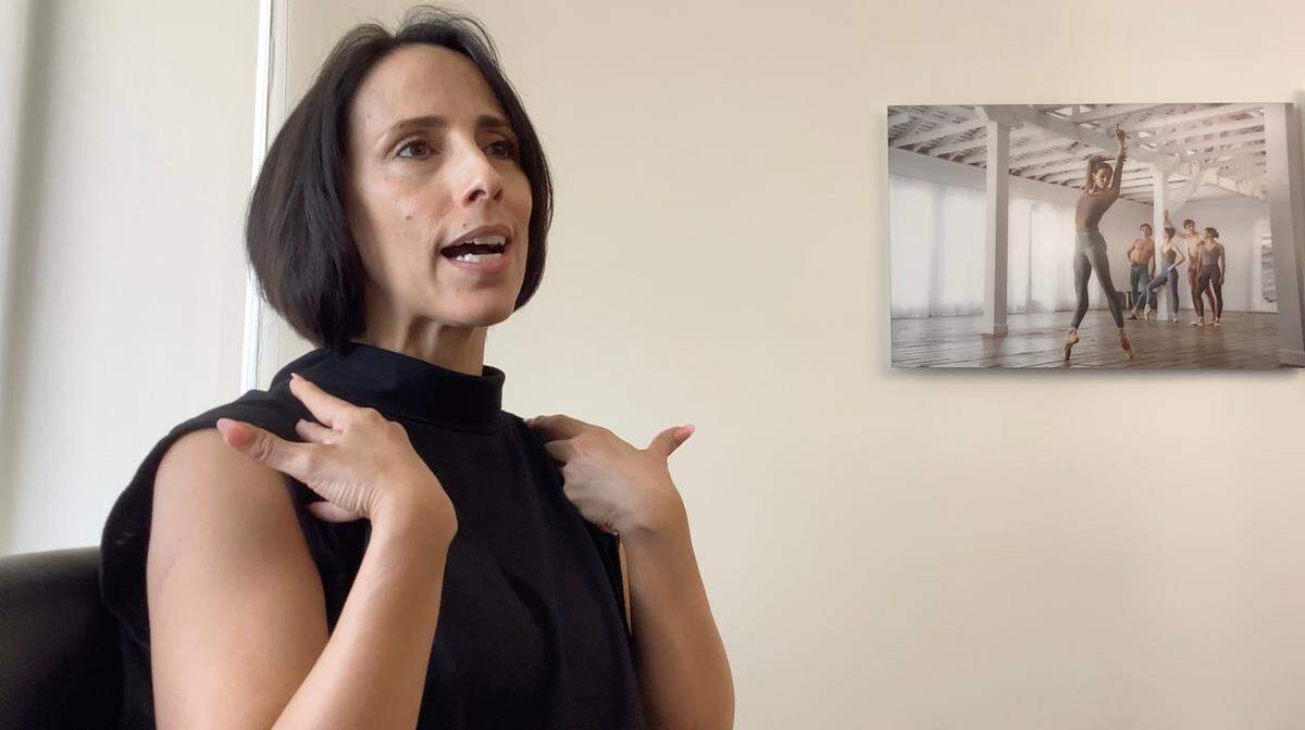“Soy Latina”, proclama Annabelle López Ochoa.