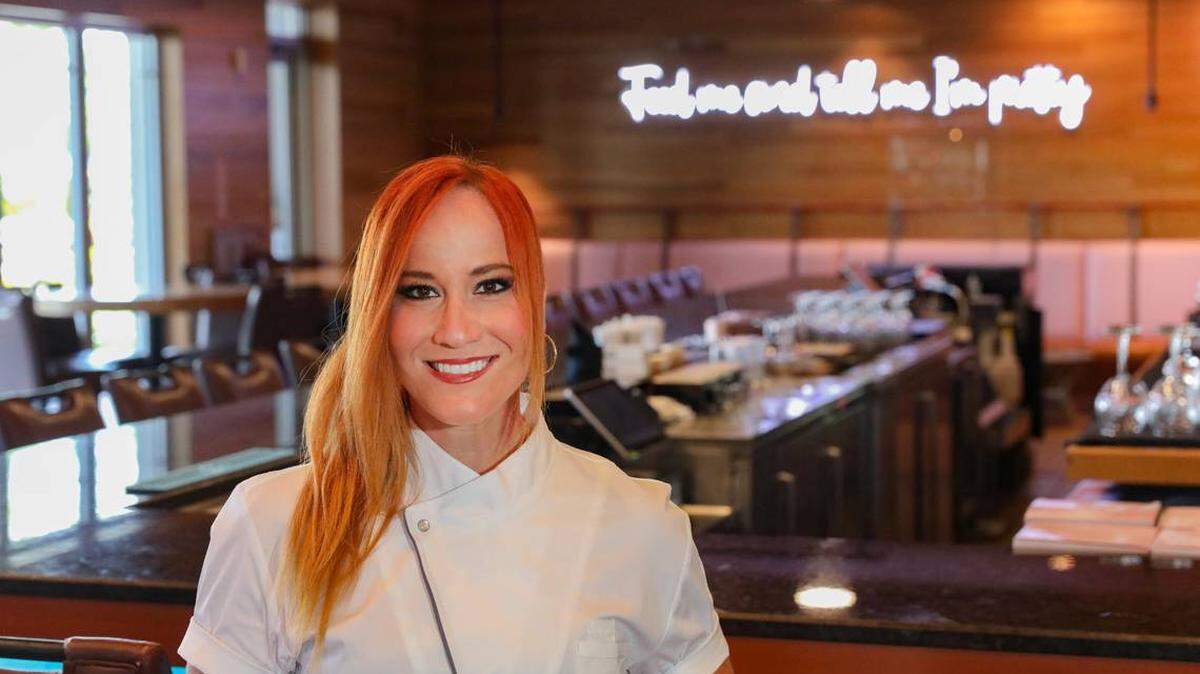 La chef Adrianne Calvo se separó de los restaurantes Redfish y Forte.