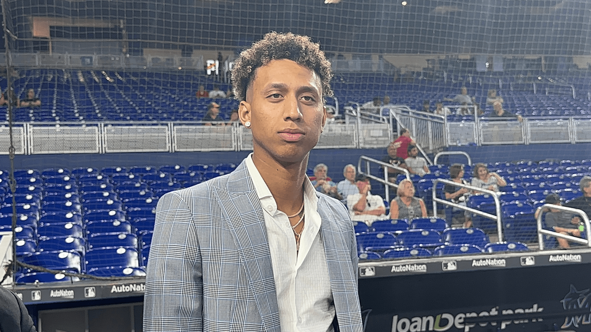 El joven talento Yiddi Cappe no recibió el permiso de los Marlins para jugar por Cuba en la I Copa América de béisbol.