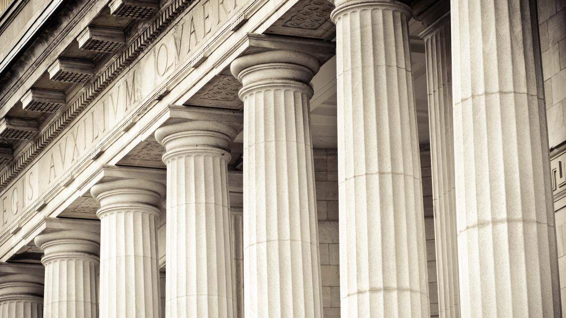 ¿Te presentas en corte? Conoce la realidad detrás de una audiencia de inmigración | Opinión