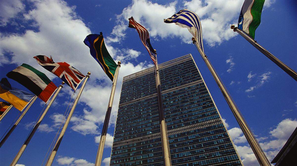 Estados Unidos y una agencia de la ONU firmaron el lunes un acuerdo mediante el cual el gobierno de Donald Trump contribuirá con $2,000 millones a 17 programas de asistencia humanitaria.