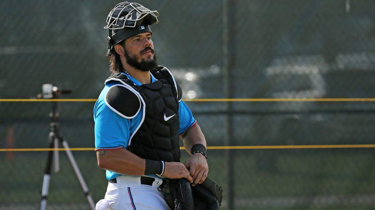 JORGE ALFARO durante un entrenamiento primaveral el 18 de febrero del 2019.