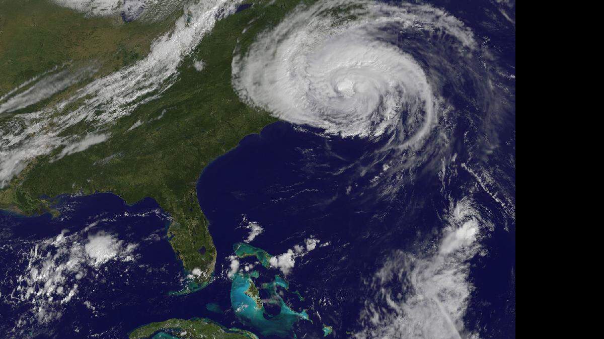 A medida que el planeta se ha calentado en los últimos siglos, los huracanes atlánticos se han ido moviendo gradualmente rumbo al norte desde el oeste del Caribe.