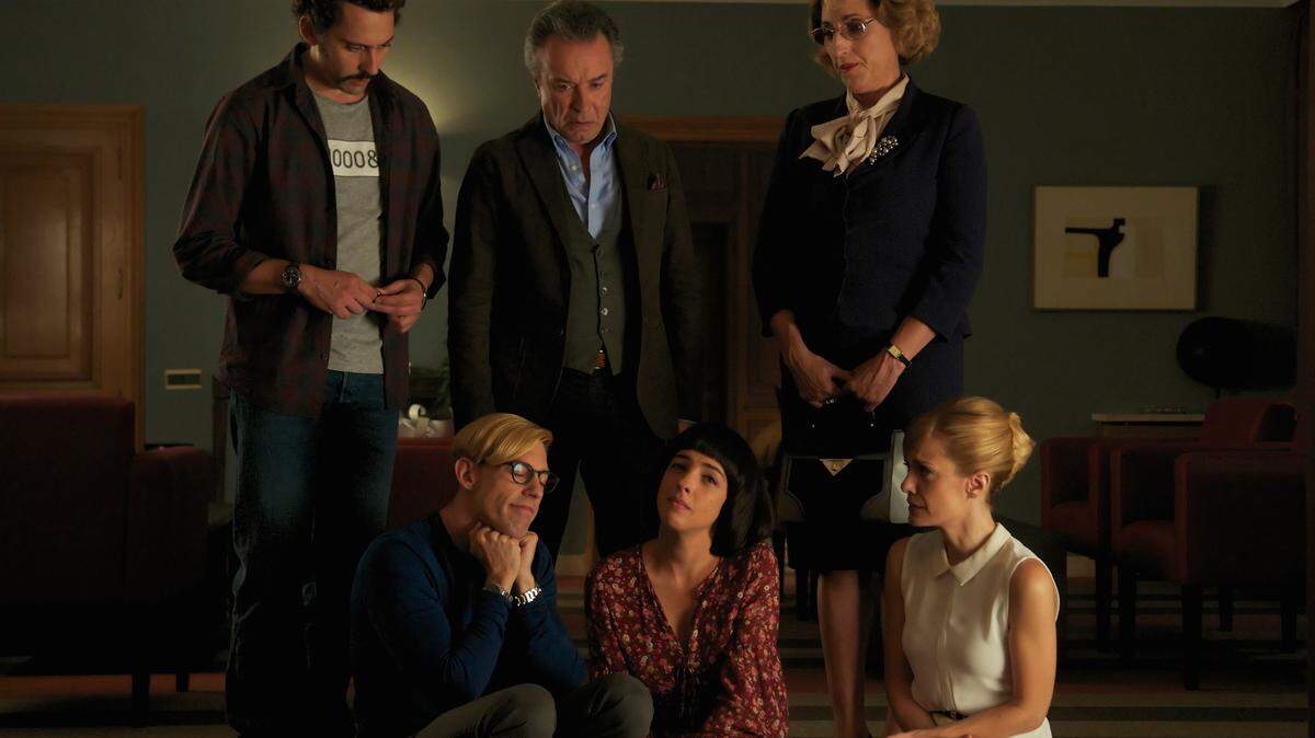 En Netflix la comedia española ‘Toc Toc’ (2017) dirigida por Vicente Villanueva con las actuaciones de Rossy de Palma, Paco León y Oscar Martínez.