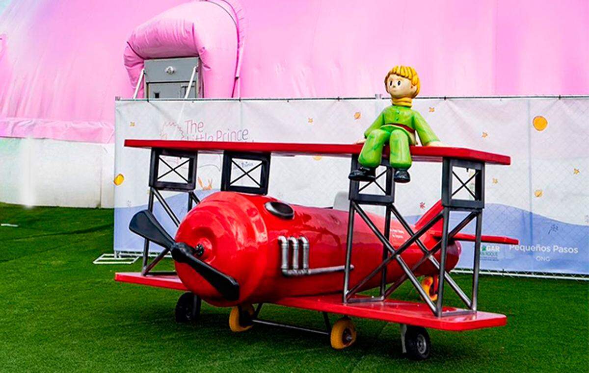 “El Principito” llega a Watson Island en Miami.
