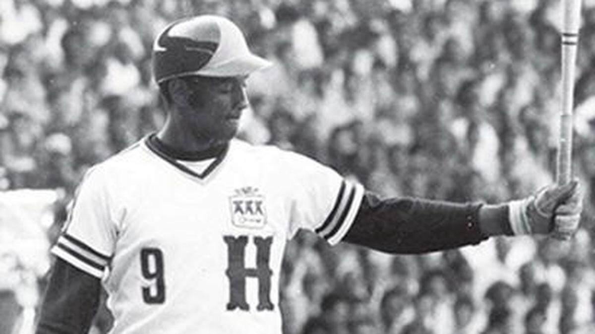 Por su juego completo Armando Capiró se ganó la admiración de los aficionados cubanos que sabían que era uno de los mejores bateadores de su generación.