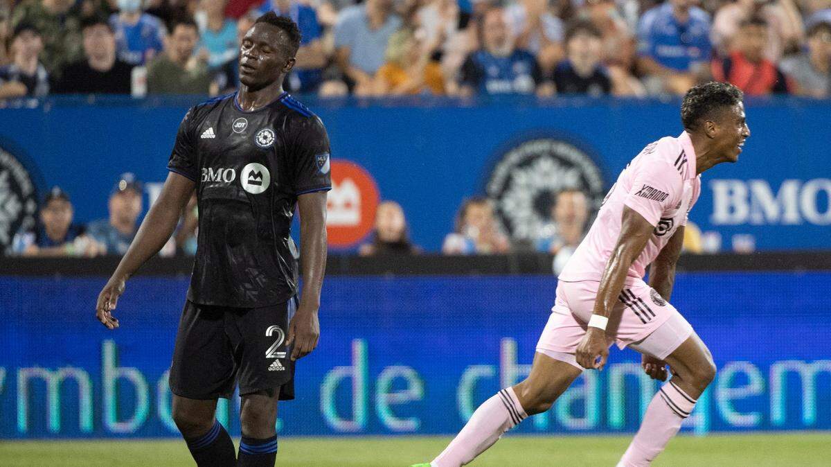 Emerson Rodríguez, de Inter Miami, a la derecha, reacciona después de anotar contra CF Montreal durante la segunda mitad de un partido de fútbol de la MLS el sábado 6 de agosto de 2022 en Montreal.