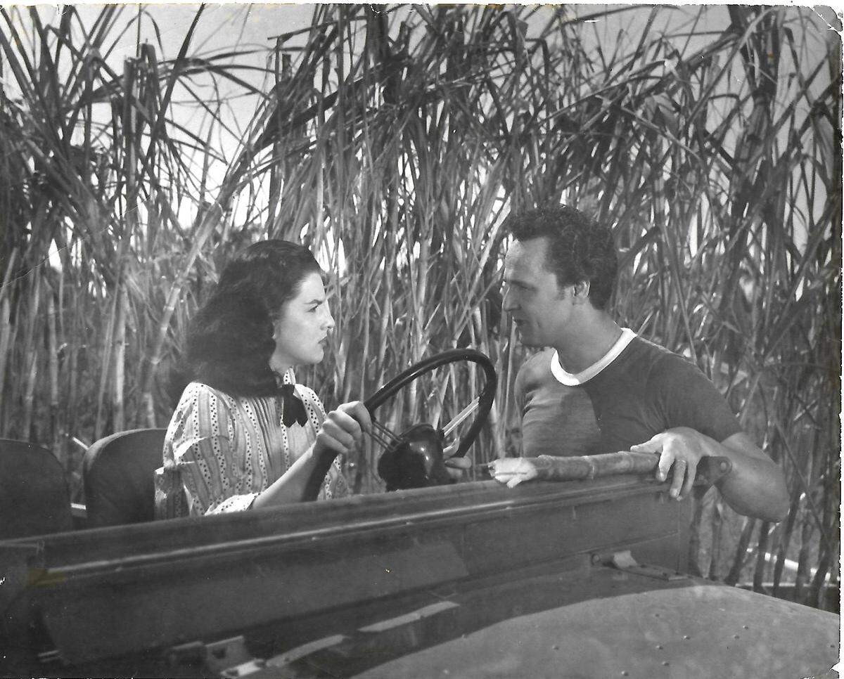 Teté Machado junto a Miguel Herrero en la película ‘Olé Cuba’.