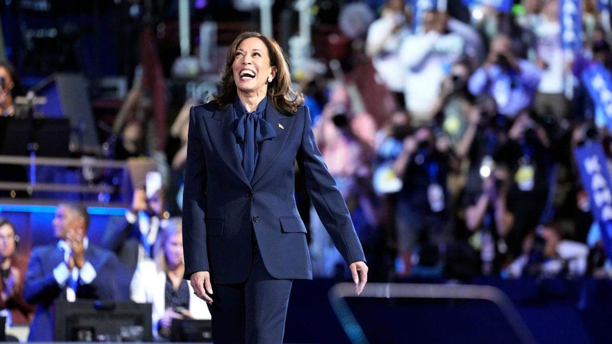 La vicepresidente Kamala Harris acepta la nominación presidencial del Partido Demócrata durante la convención nacional, el jueves 22 de agosto de 2024, en Chicago.