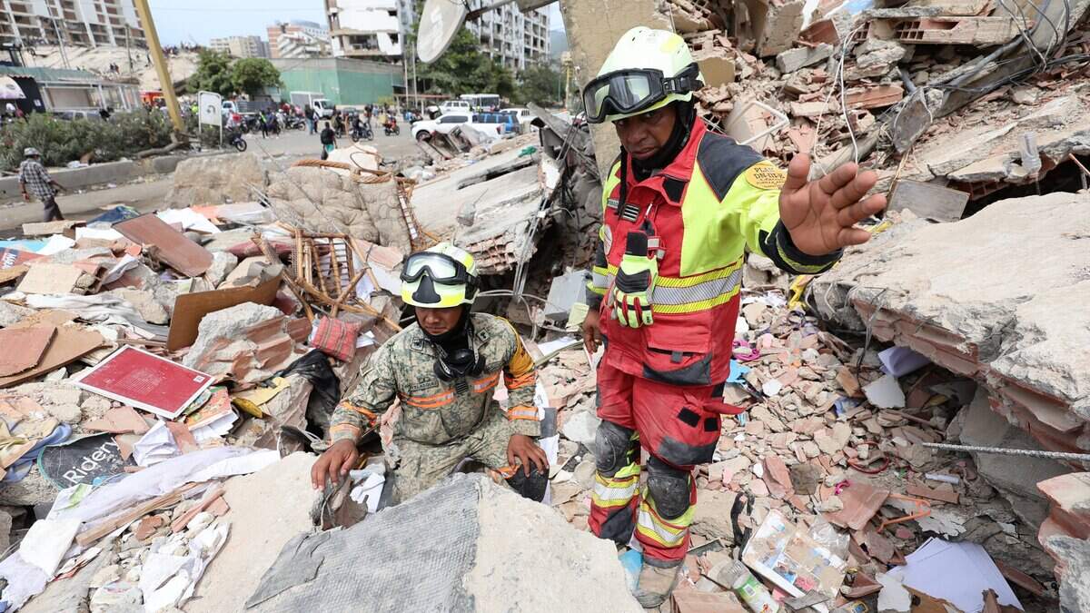 CARABELLADA, VENEZUELA - JUNE 28: Rescuers work on the rubble of a collapsed building after a magnitude 7.2 earthquake that struck Venezuela and other regions in the Caribbean, on June 28, 2026 in Carabellada, La Guaira, Venezuela. According to the U.S. Geological Survey (USGS), the main earthquake on June 24, 2026 was followed by a 7.5-magnitude aftershock less than a minute later. The number of fatal victims increased to more than 1000, while the number of injured people exceeded 3,000. More than 70,000 people are reported missing. (Photo by Jesus Vargas/Getty Images)