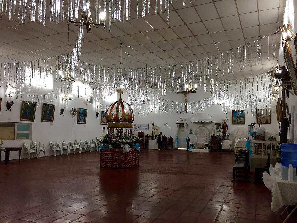 Interior del terreiro o templo Axé Ilê Obá en São Paulo, Brasil.