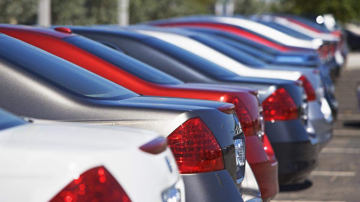 Las ventas de autos nuevos en Estados Unidos en noviembre caerán más del 5% en noviembre debido a la eliminación de los créditos para autos eléctricos y las políticas del presidente Donald Trump.